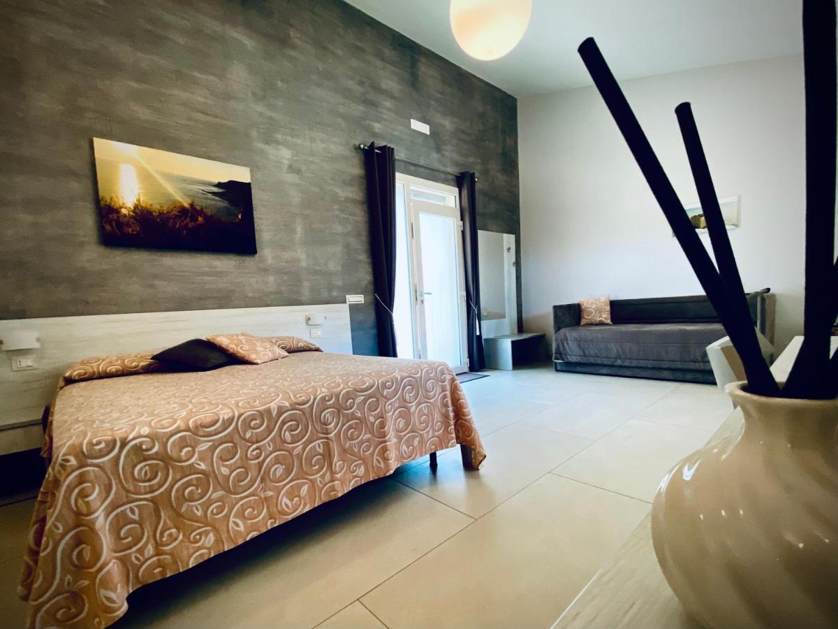 B&B L'Eden Di Capo Bianco Montallegro Dış mekan fotoğraf